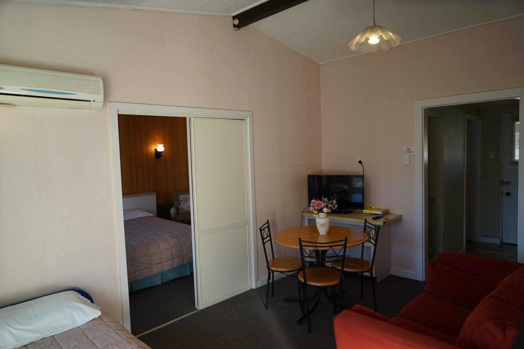Tui Lodge Motel Κράισττσερτς Εξωτερικό φωτογραφία