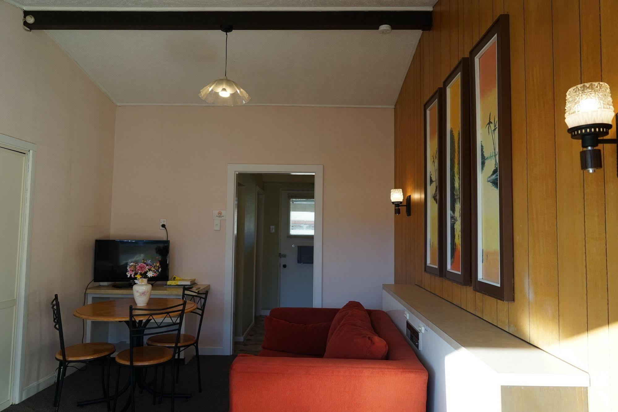 Tui Lodge Motel Κράισττσερτς Εξωτερικό φωτογραφία